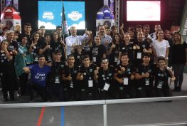 R3D3 MERSİN FRC TAKIMIMIZ ROOKIE GAME CHANGER ÖDÜLÜNÜ KAZANDI